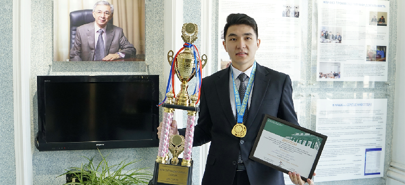Energo University-дің студенті-UIB CUP XII республикалық пікірталас турнирінің чемпионы